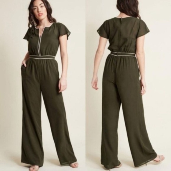 Modcloth Chiffon Olive Green Pink Short Sleeve Jumpsuit Size Medium - Picture 1 of 15